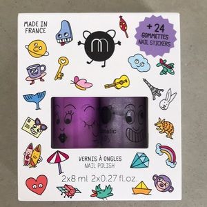 Purple nail polish set